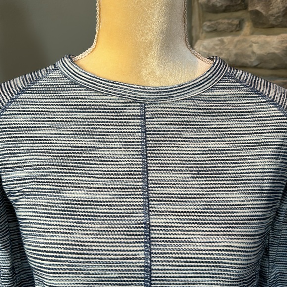 Talbots striped shirt, blue/white, size Petite - Picture 2 of 6